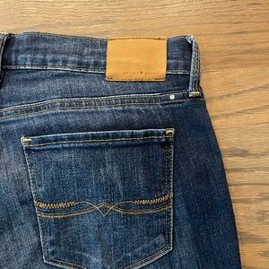 Lucky Brand Charlie Skinny Jeans

Very good condition